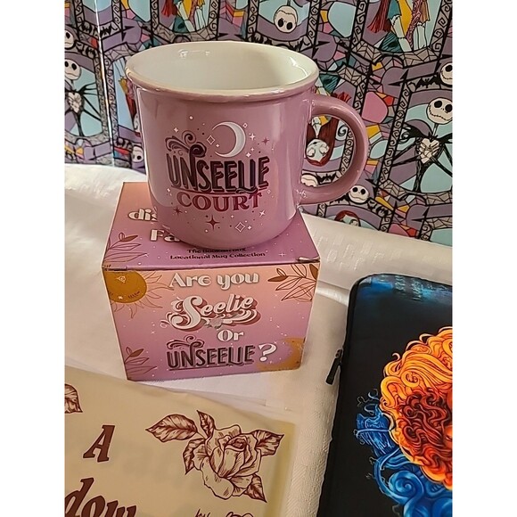 The Bookish Box Accessories 6pc Bundle T Shirt Sz M– No Book Included + bonus - Picture 6 of 8